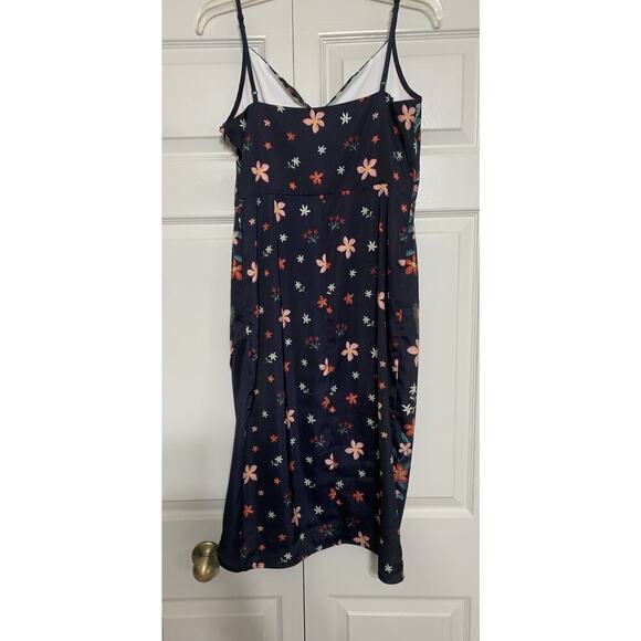 Averie Cowl Midi Dress In Rainforest Print Size Medium - Picture 8 of 10